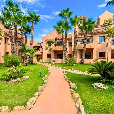 Lovely Apartment In Los Alcazares With Kitchen Exterior foto
